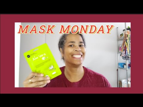 Mask Monday Using a Celavi Essence Aloe Vera Facial Face Mask #maskmondayladies  #maskmondayfriends