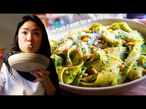 what i eat in a day (pasta time)