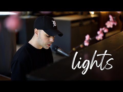 Ellie Goulding - Lights (Acoustic Cover by Dave Winkler)