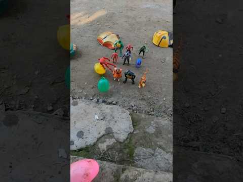 Colorfull water balloons vs superheroes ninja turtles avengers simpa #sirenhead