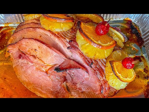 Oven Holiday Ham recipe with pineapple - easy ham recipe for the holidays