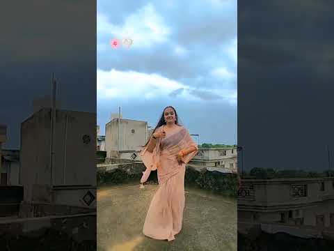 Chup jaye chand badal me 🥰/#trending#viraldance#song#saree#sareelove#ytshorts#shorts#dance