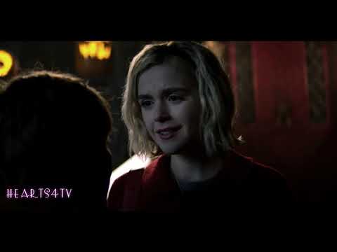 The Chilling Adventures of Sabrina: Sabrina & Harvey Kiss