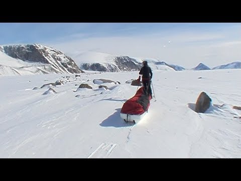 Skiing towards the Norman glacier - Penny Icecap 2009 expeditionnorman glacier ingles