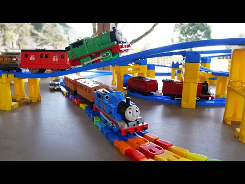 Thomas the Tank Engine & Plarail ☆ 3 branch course race