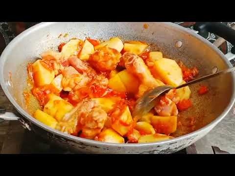 Alu chicken Recipe | شوربہ والا آلو چکن | Simple Alu Chicken Curry | Alu Shorba | Zareen ka kit