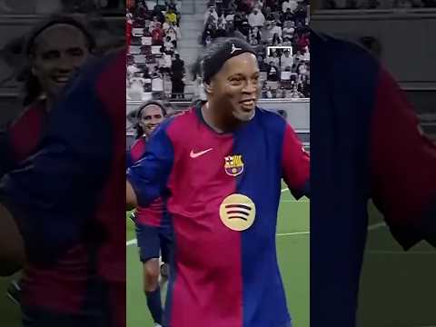 RONALDINHO scores BRILLIANT FREE-KICK against REAL MADRID 🤙🇧🇷 #shorts #football #soccer