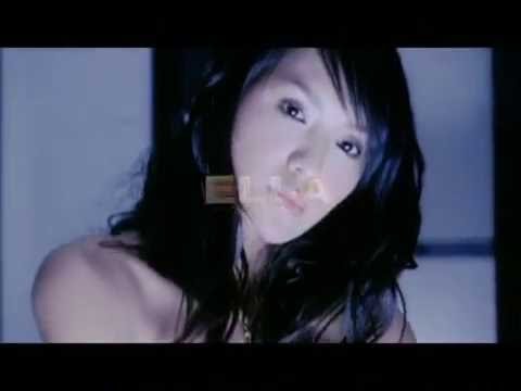 官恩娜 Ella Koon《捉迷藏》Music Video  (Clairol洗頭水廣告主題曲)[2005]