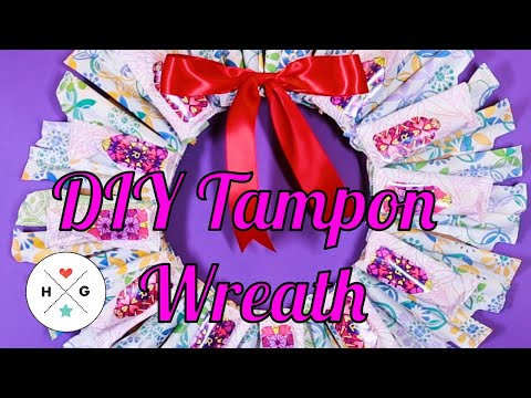 Tampon Wreath | HG Craft | HelloGiggles