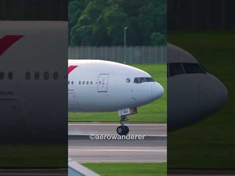 CLOSE UP📸AIR FRANCE B777-300ER landing at Singapore Changi Airport #shorts #aviation #plane #b777