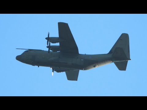 RARE Royal Air Force Lockheed Martin C-130J Hercules C.5 ZH889 landing at Moffett Field (ALBERT01)