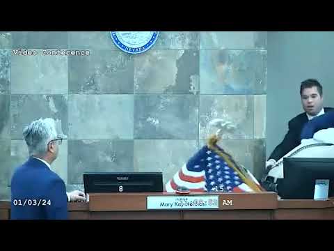 WATCH: Judge attacked by defendant after he leaps over courtroom bench in Nevada