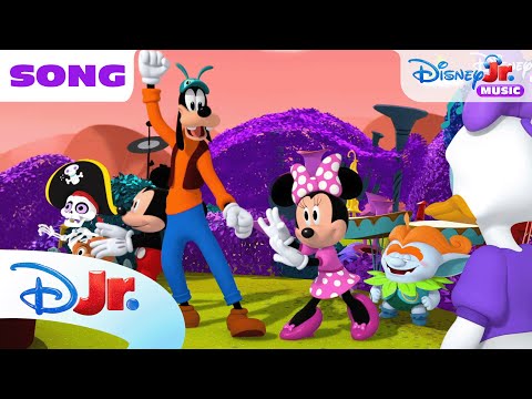 Mickey Mouse Funhouse "Jitterbuggin" Song 🎶 | @disneyjr​