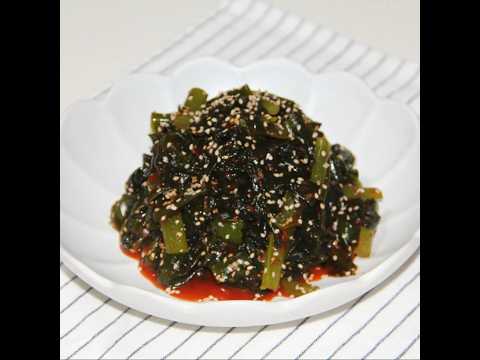 How to make a side dish of water parsley marinated in sweet and sour gochujang sauce