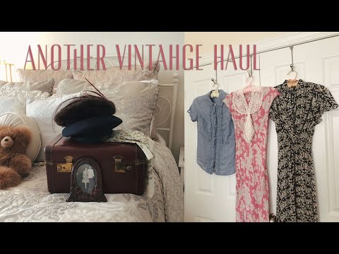 Another Vintage Haul Because I keep Finding Cute Things | Carolina Pinglo