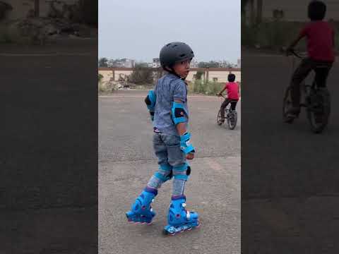 Stand up on inline skates #tranding #inshort #vairal #inlineskating #instagram