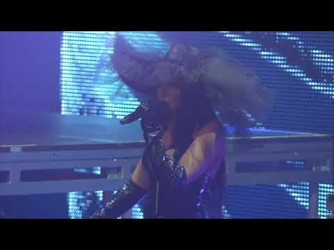 Tinashe - I Can See the Future / X (Live from Moment House)