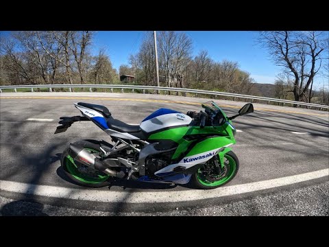 Kawasaki ZX-4RR "Riding some winding roads"