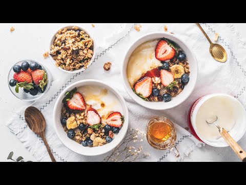 Homemade Greek yogurt(Greek Yogurt) & crunchy maple syrup baked wheat grains (Granola), homemade yog