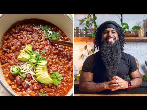 Sweet, Savory and “Beefy” Chili | Easy One Pot Vegan and Vegetarian Meal Idea