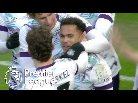 Justin Kluivert's penalty makes it 2-0 for Bournemouth v. Man United | Premier League | NBC Sports