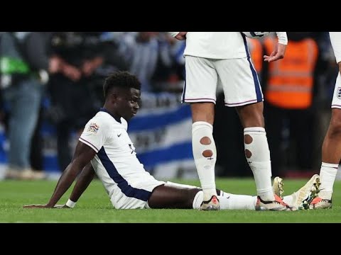 Bukayo Saka pulled of the pitch vs Greece after getting a knock