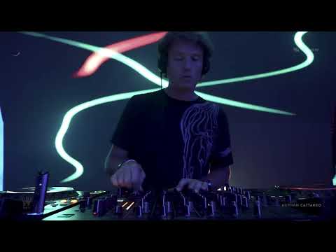 Hernan Cattaneo playing 'Emi Galvan - Samsara' at Forja 2023