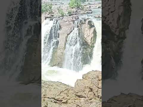 Hogenakkal #waterfall #tamilnadu #india #shots #frame #noun #vlog #english #travel #tourist