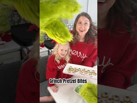 Grinch Pretzel Bites - Fun Holiday Treat #Shorts #Grinch #TheGrinch #HolidayTreats #HolidayBaking