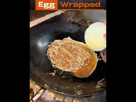 Delicious egg wrapped street food #streetfoodlover