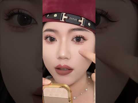 Quick & Easy Makeup Transformation #makeuptutorial #makeup #shorts #tiktok #asmr #makeuphacks