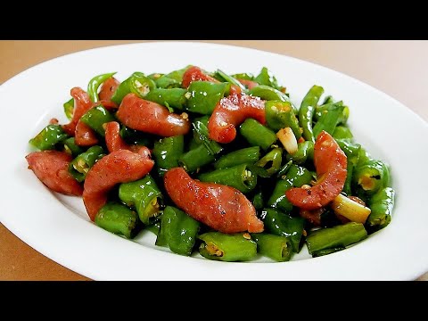 Fried Sausages with Green Chili Peppers :: Manganji green pepper