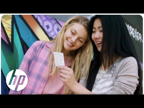 HP Sprocket New Edition | Print a Moment. Give a moment | HP