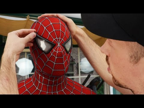 How-To Insert Magnetic Eyes - Spider-Man Suit