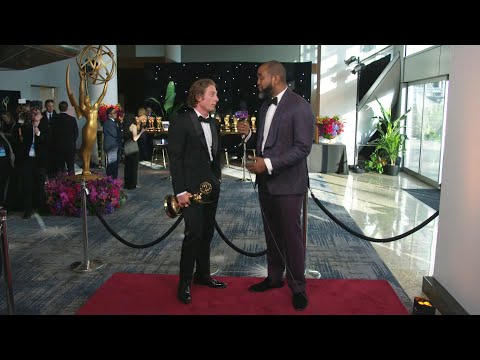 Jeremy Allen White: 76th Emmy Awards Winnerview