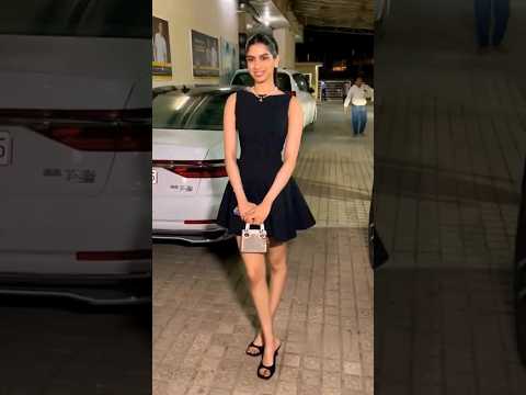 Beautiful #KhushiKapoor seen at movie screening ❤ #trendingshorts #ytshorts #viral #shorts