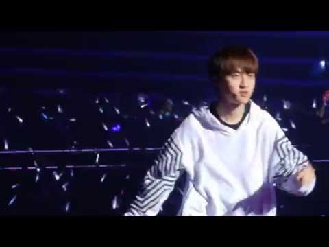 [HD Fancam] 140823 EXO - Machine [The Lost Planet In Singapore]