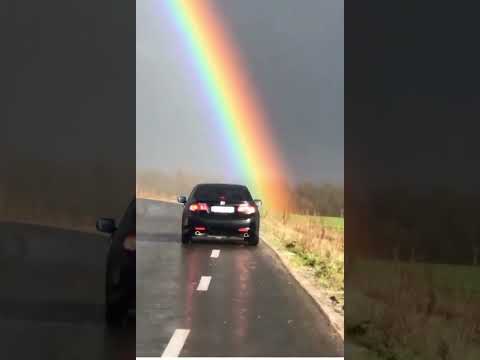 虹の果て？🌈虹の始まり？