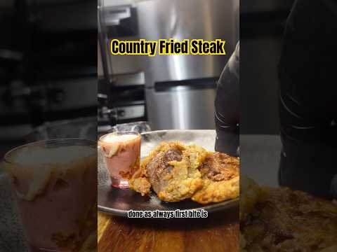 I tried making country fried steak@Mississippikweenofficial #southerncooking #steak #breakfast