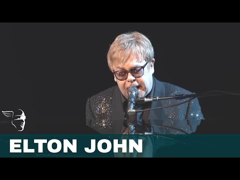 Elton John - Rocket Man (Live)