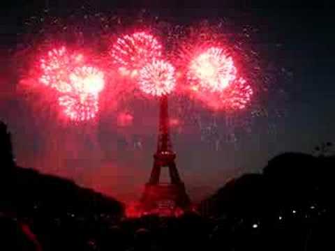 Firework before Tour Eiffel