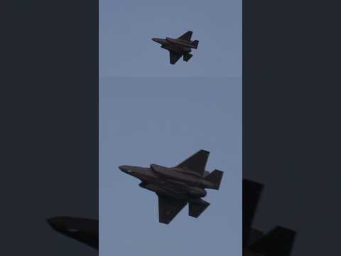 Incredible power demonstrated by the USAF F-35A Demonstration Team!