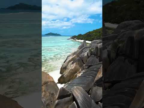 Have you ever seen a beach like this? Welcome to the Seychelles!