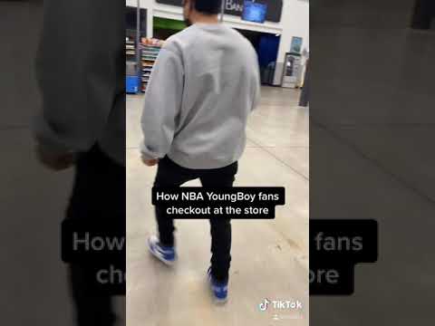 How NBA YoungBoy fans use self checkout 😳🏃🏻‍♂️