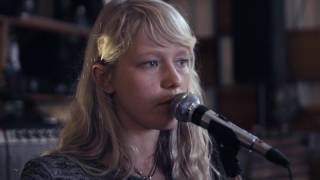 Alice Phoebe Lou - Orbit (Live Session)