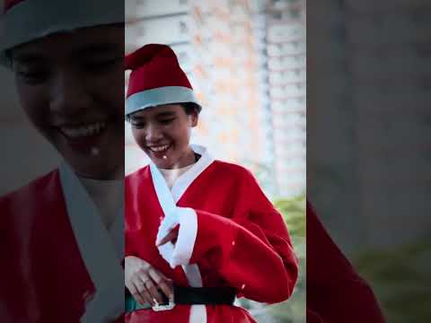 help the Christmas girl [Nam Phương] #namphuong #shorts #funny #comedy #action