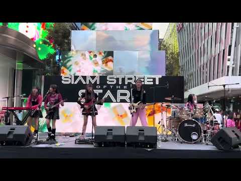 20241228 APT.-ROSE’ & Bruno Mars (Performed by Zizters) งาน Siam Street Of the Stars