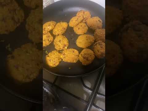 Frying Fish Cutlet And Vada #tamilfood #frying #vada #fishcutlets