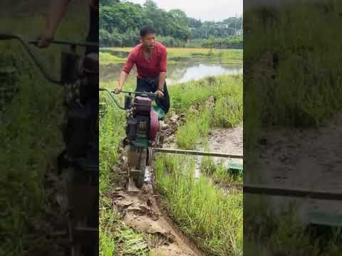 Light wheelbarrow three-point balance supporting rice field weeding tillage machine