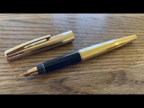 Sheaffer Stylist - Slender Vintage Model with a Tubular Nib